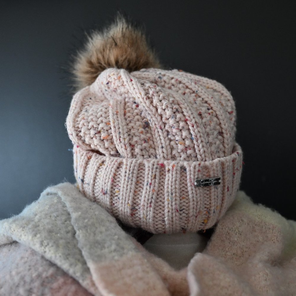 Jessica Simpson, tuque rose doux, taille OS femme